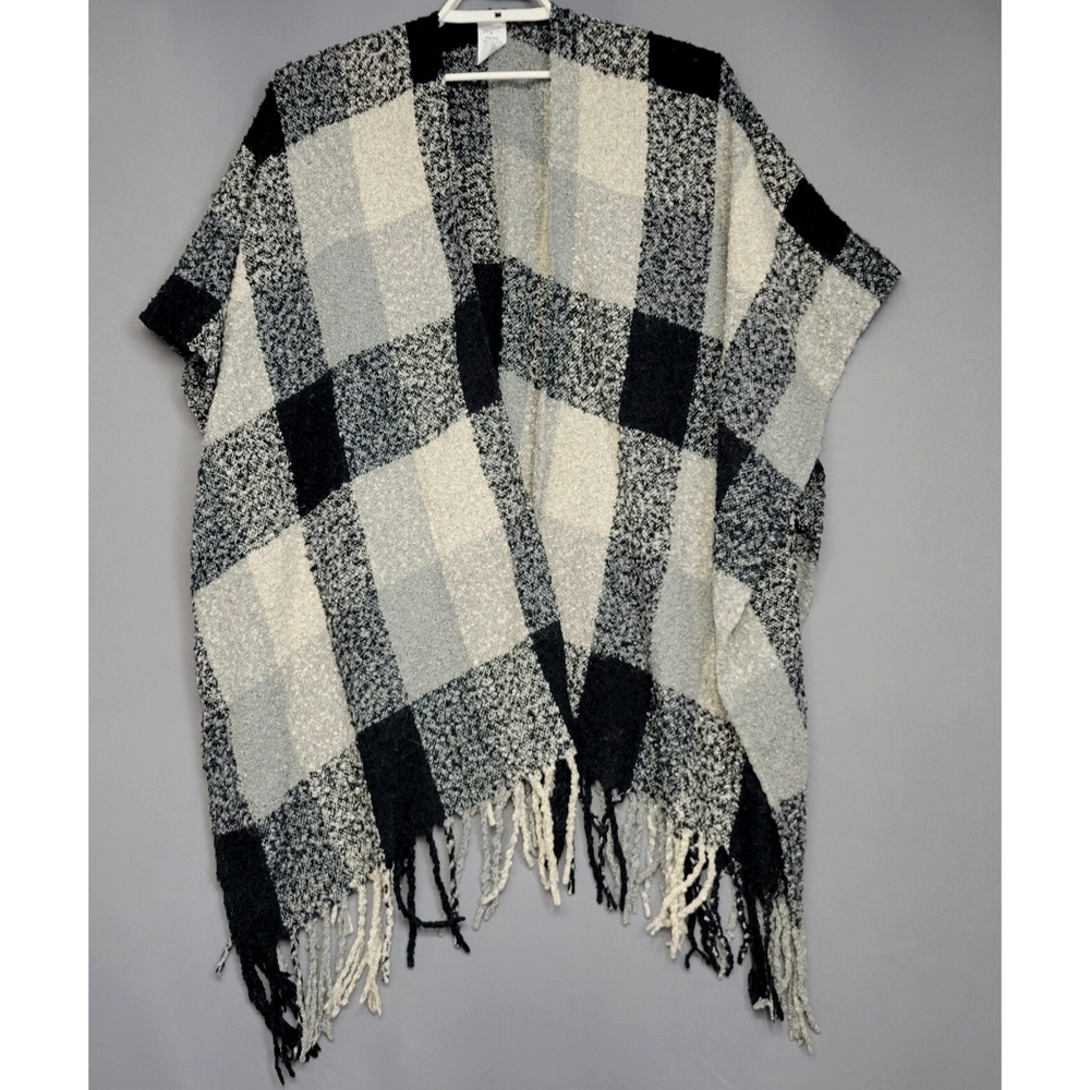 Woolrich Fringed Poncho Sweater CoverUp Shawl Women's One Size Knit Plaid Checks